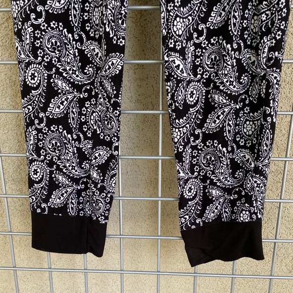Paisley Print Loose Fit Harem Ankle Casual Pants - Picture 7 of 8